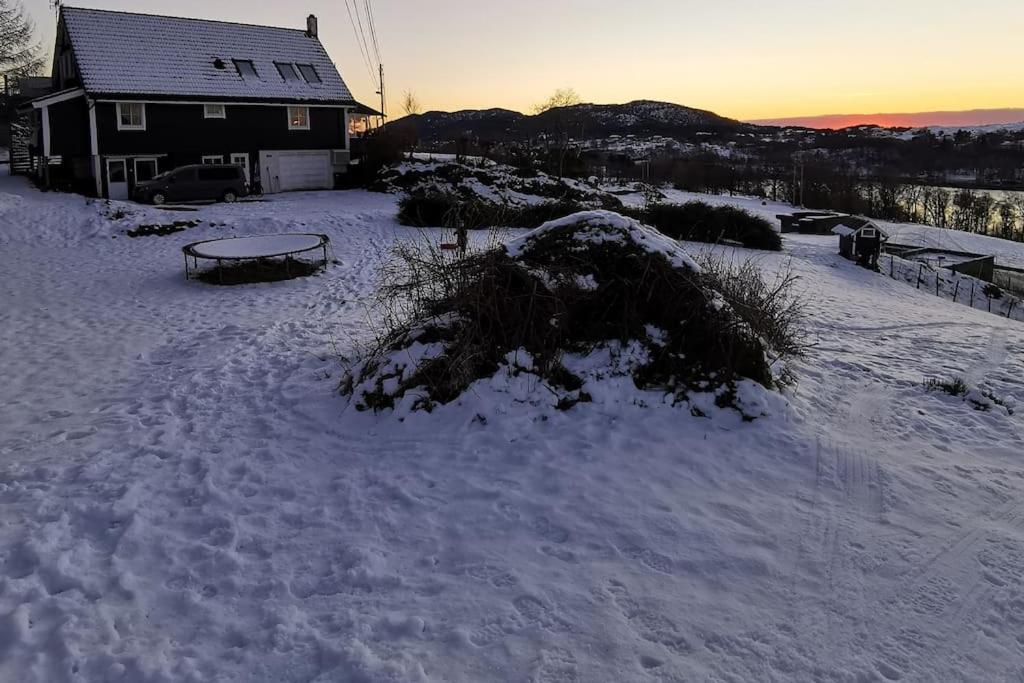 Topfloor Apartment Separate Entranc Nice View Stord Fitjar Exterior photo